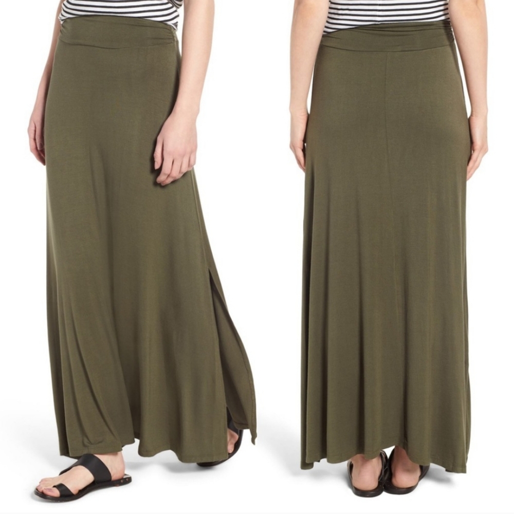 Bobeau Olive Ruched Maxi Skirt. Size S